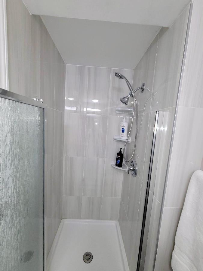 Apartment With Brand New Furniture And Large Parking West Seneca Exterior foto
